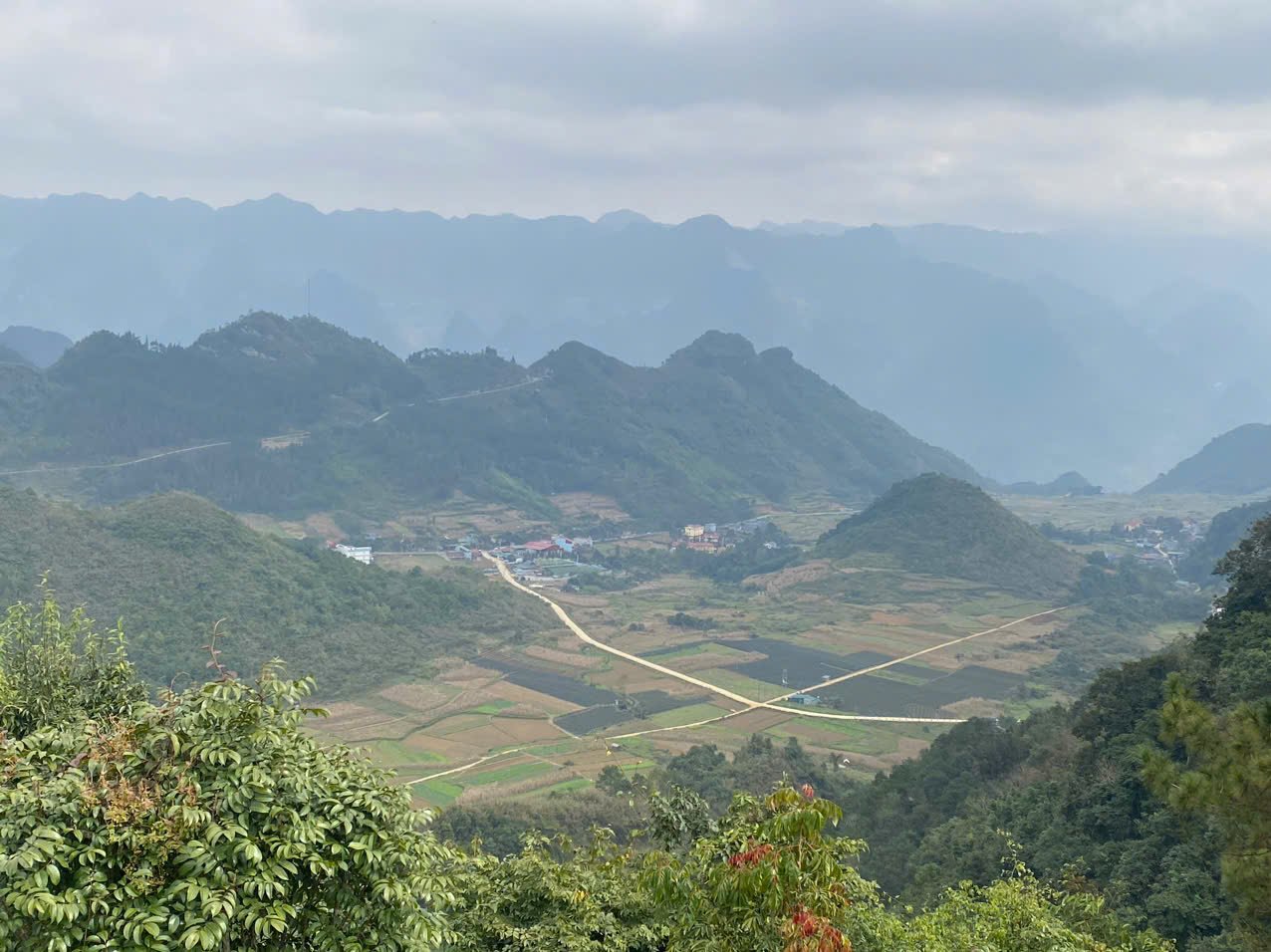 Cykloturistika mimo turistické trasy Vietnam: Objevte skryté srdce jihovýchodní Asie ze sedla kola
